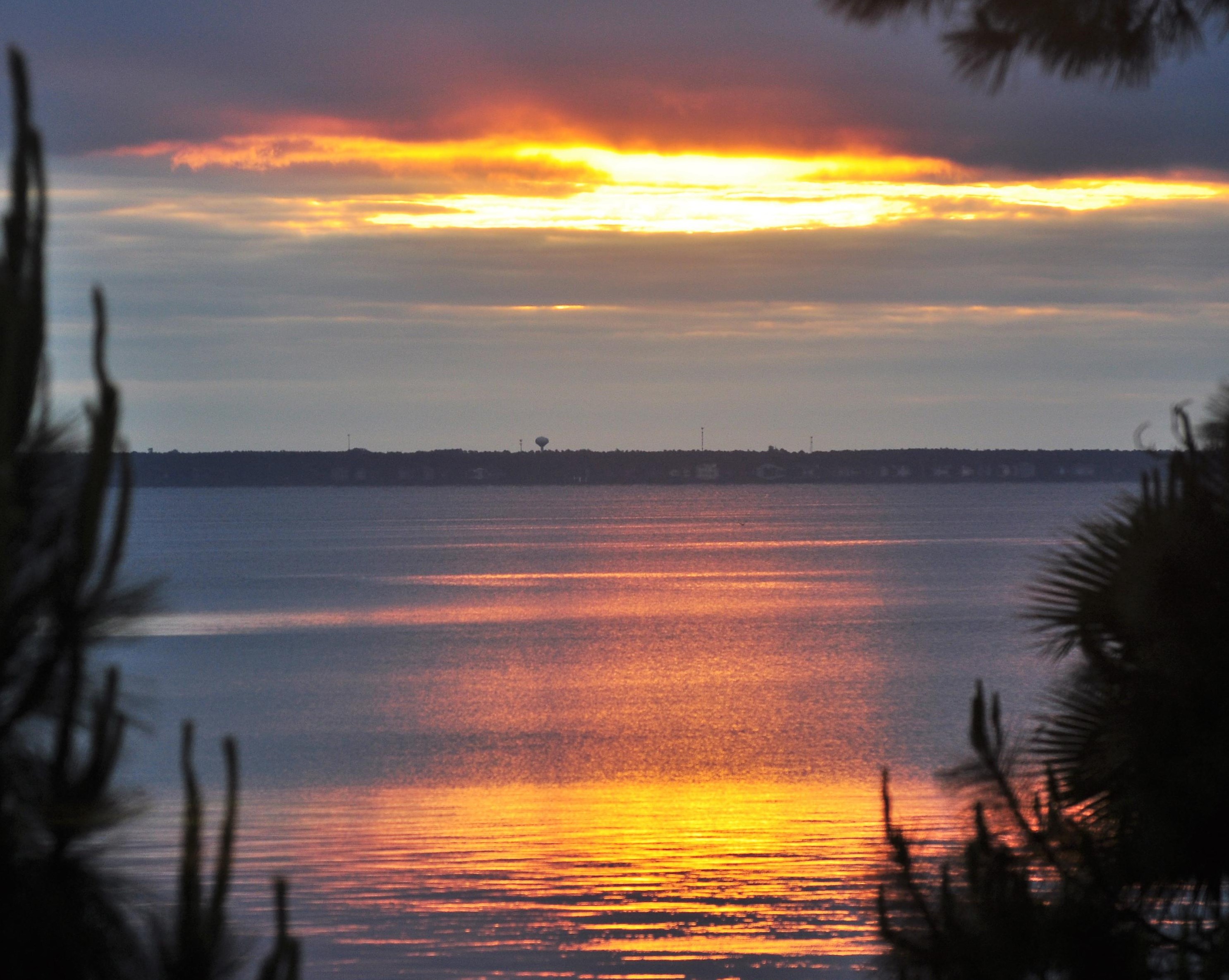 27 Country Club Rd, Shalimar, FL 32579