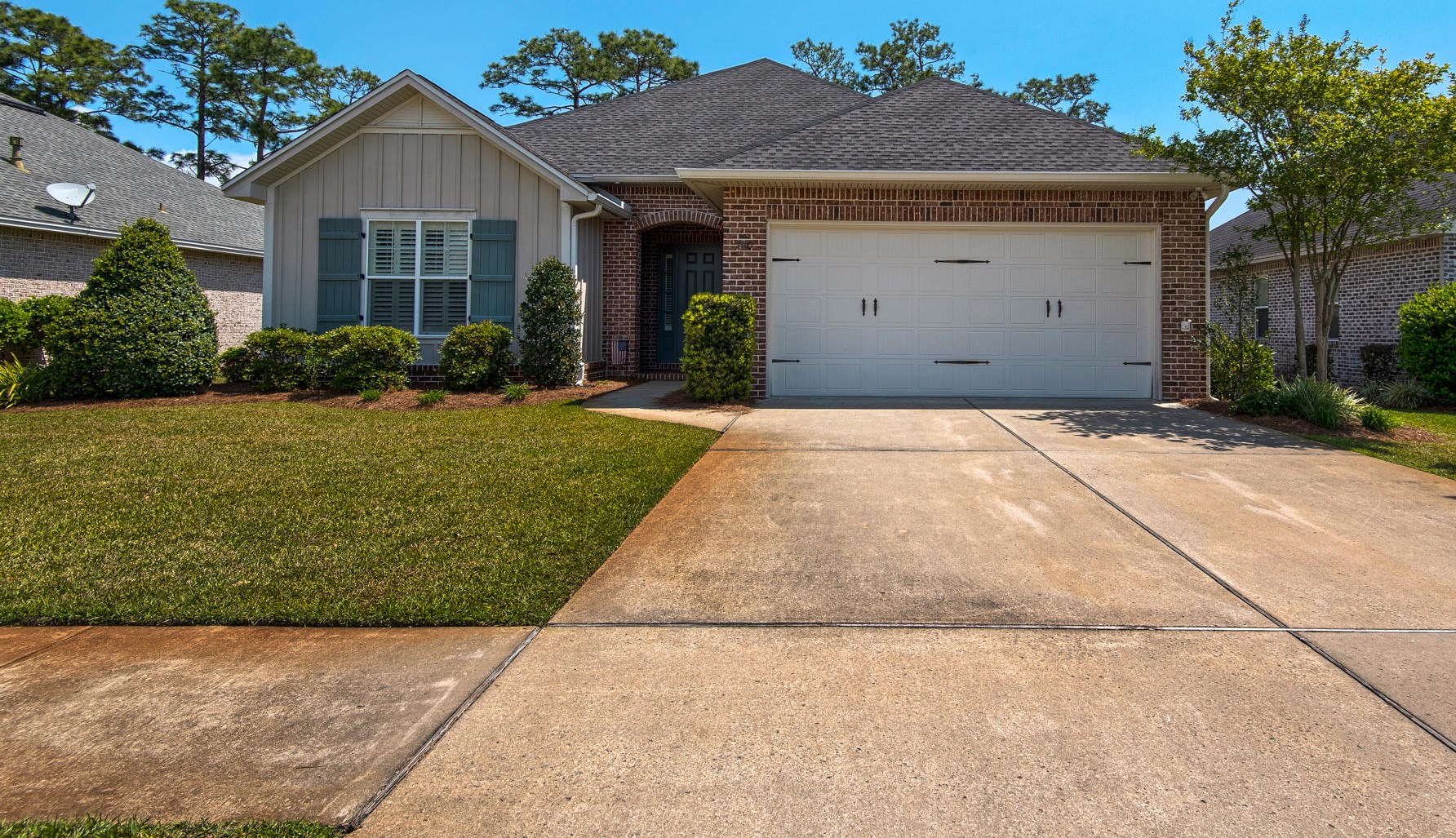 740 Woods Dr, Niceville, FL 32578-3419