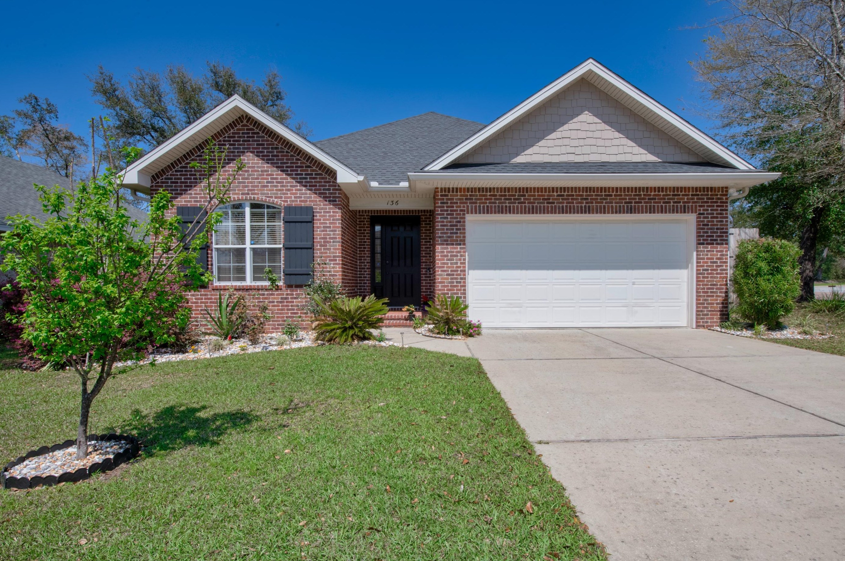 136 Arrowhead Way, Niceville, FL 32578-1065