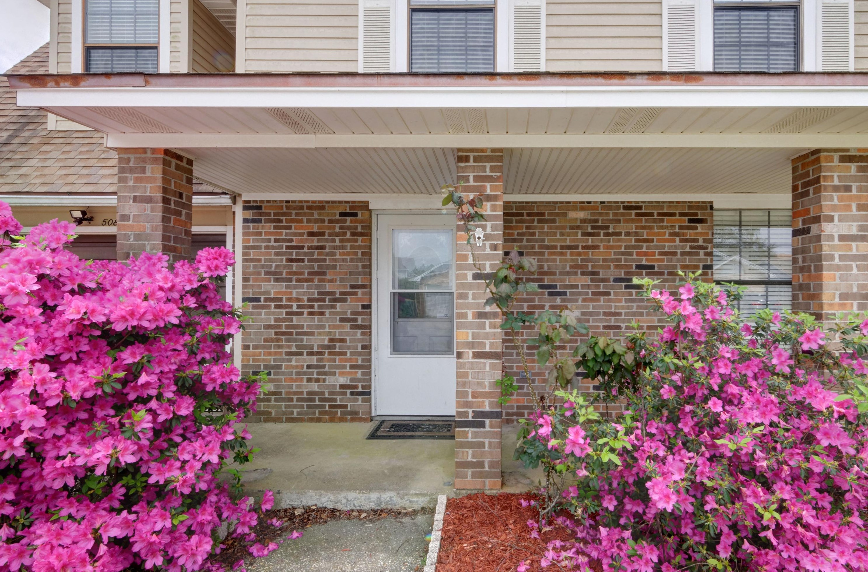 508 Woodland Park Cir, Mary Esther, FL 32569-1577