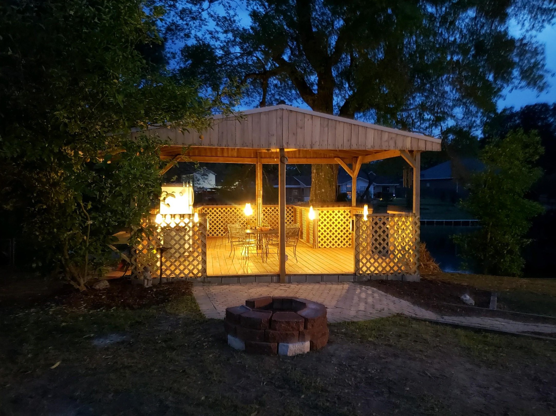 1824 Redwood Ave, Niceville FL  32578-3655 exterior