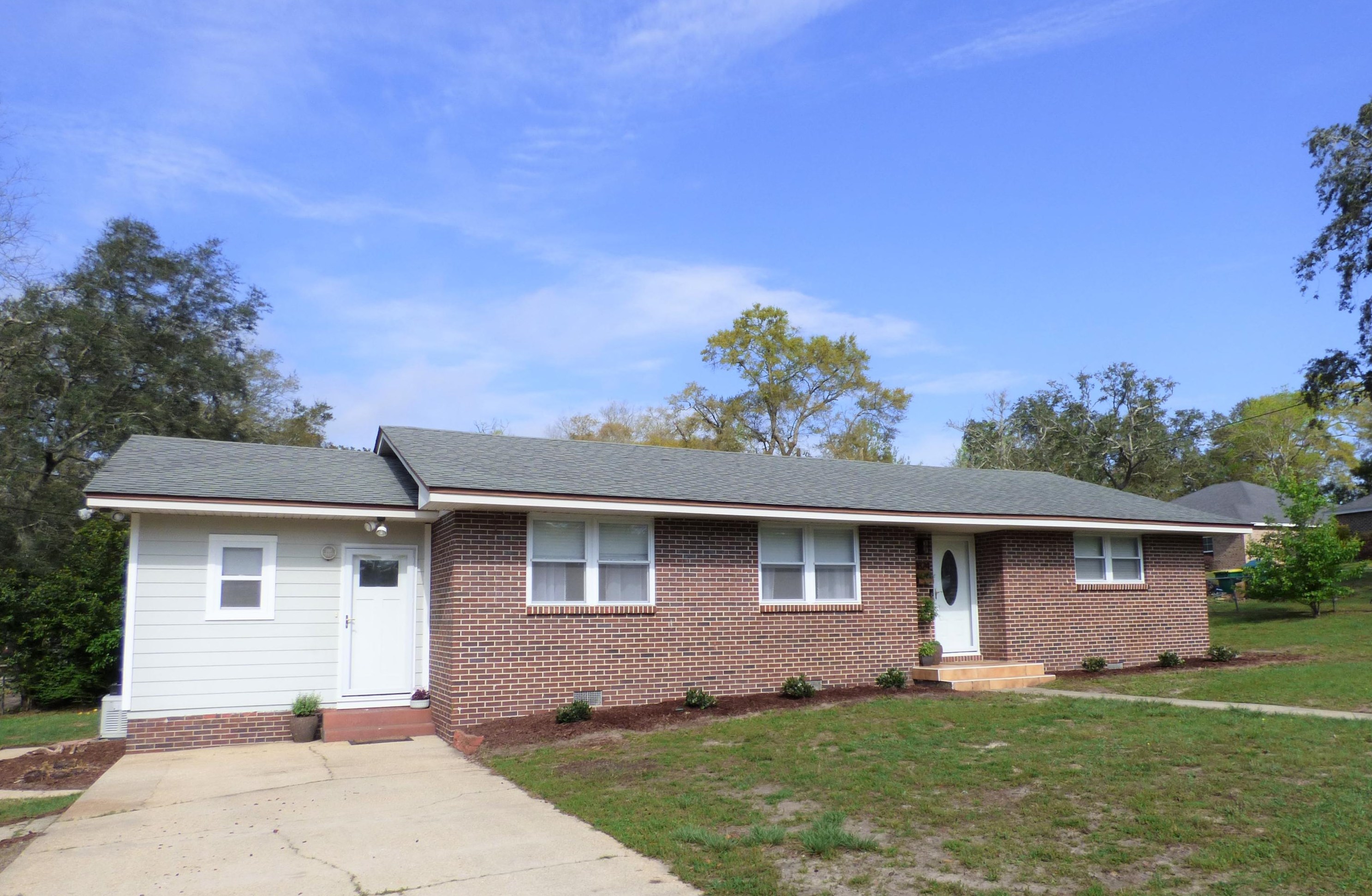 1824 Redwood Ave, Niceville, FL 32578