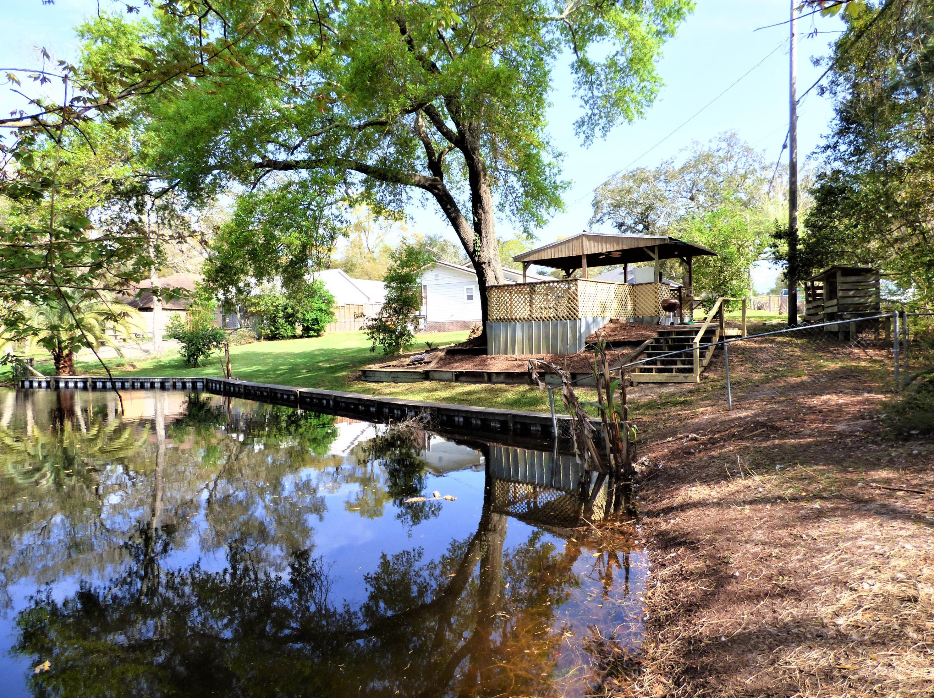 1824 Redwood Ave, Niceville FL  32578-3655 exterior