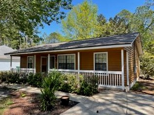 307 Ridgewood Ave, Mary Esther, FL 32569-2711