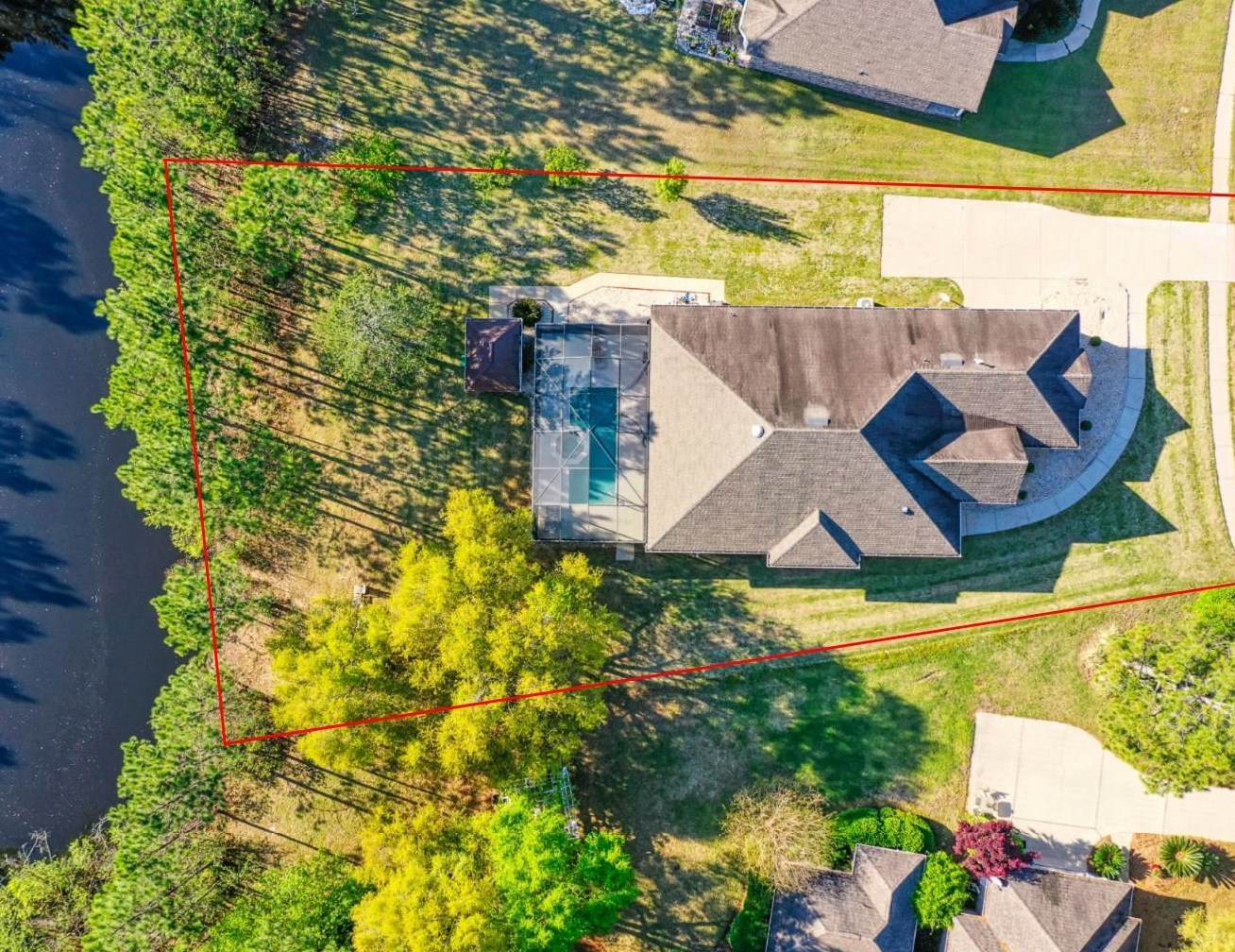 557 Windswept Blvd, Freeport, FL 32439