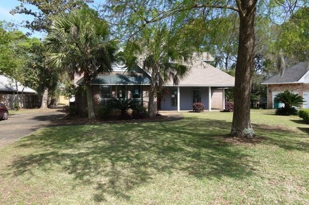 107 Hands Cove Ln, Shalimar, FL 32579