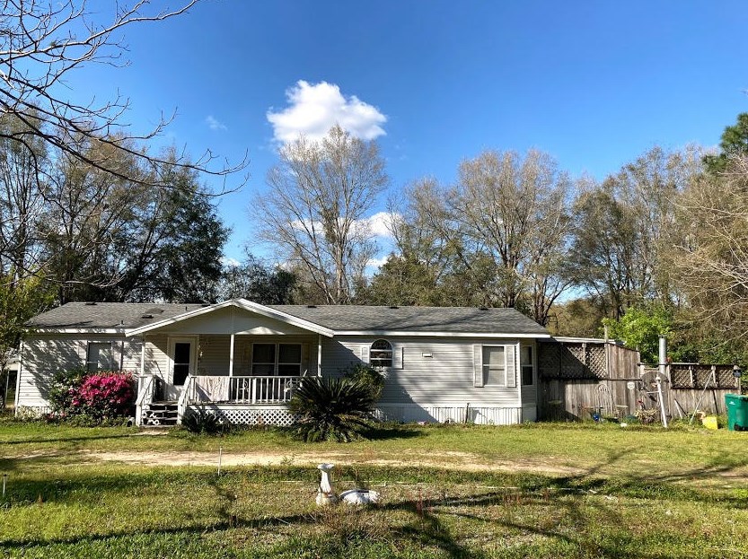 3162 Maple St, Crestview, FL 32539-9180