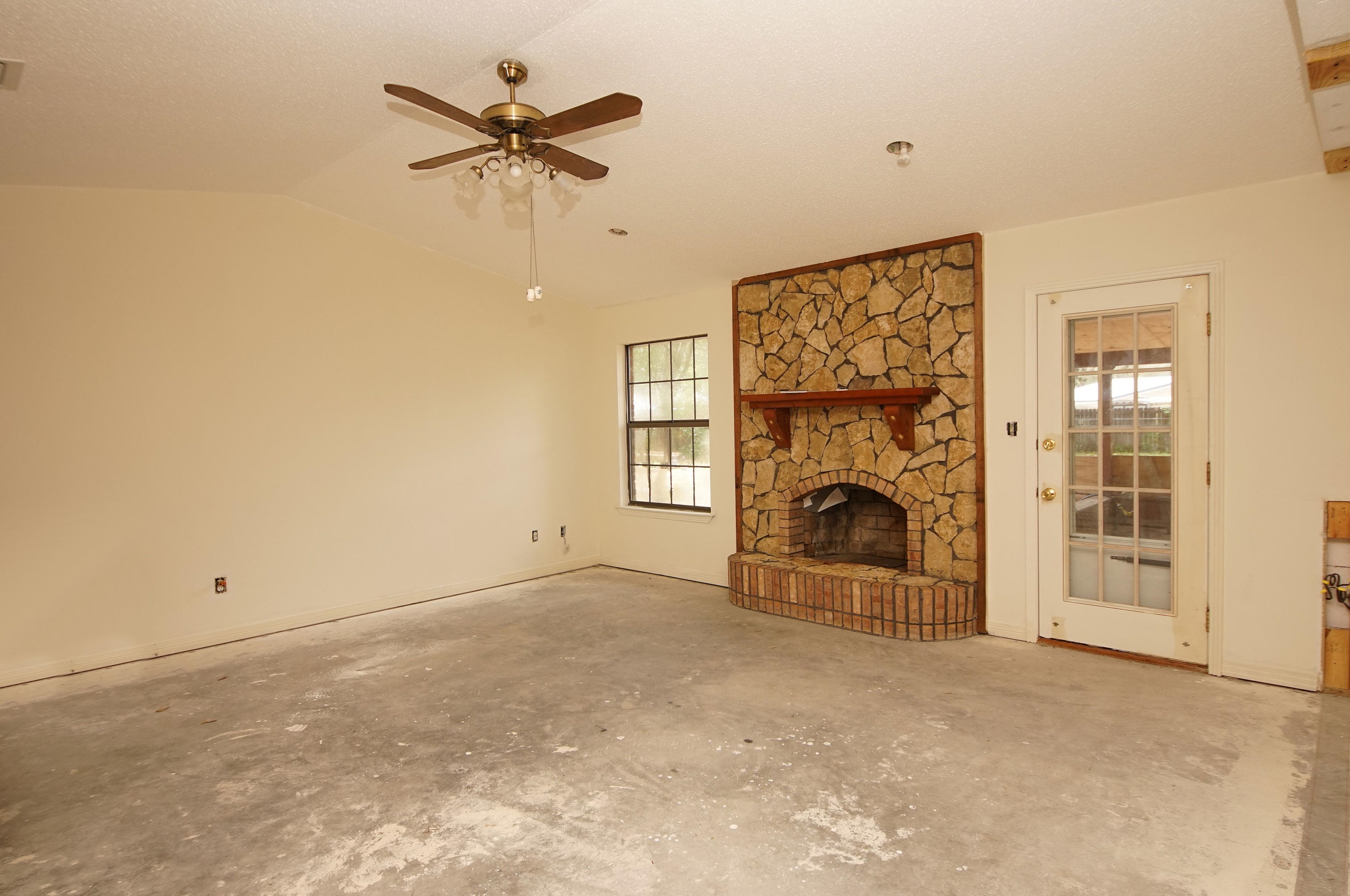 518 Pine Ave, Niceville FL  32578-4617 exterior