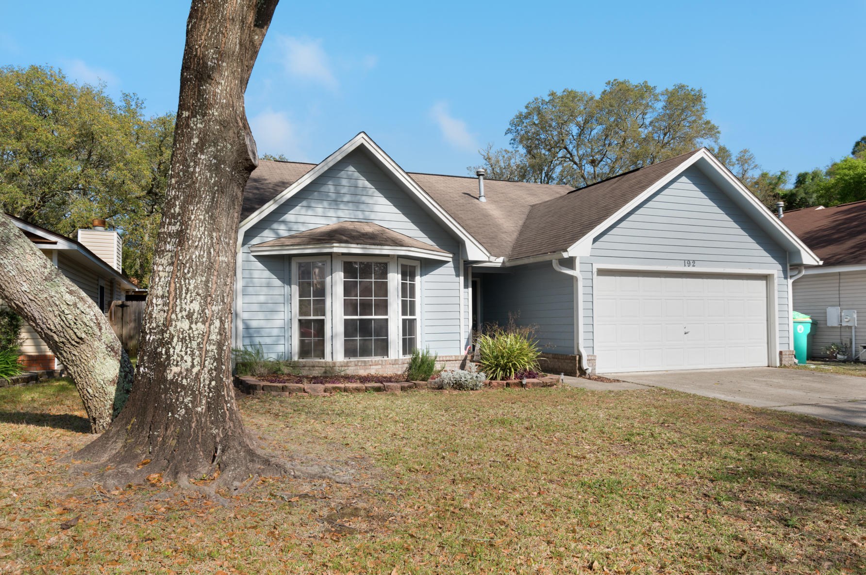 192 Wright Cir, Niceville, FL 32578-4230