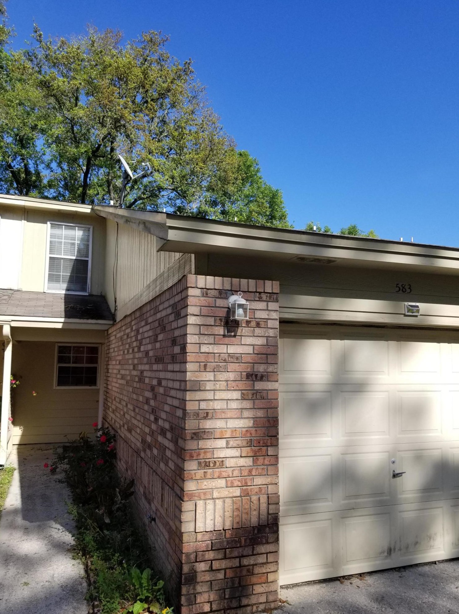 583 Emerald Ln, Fort Walton Beach FL 32547-3406 exterior