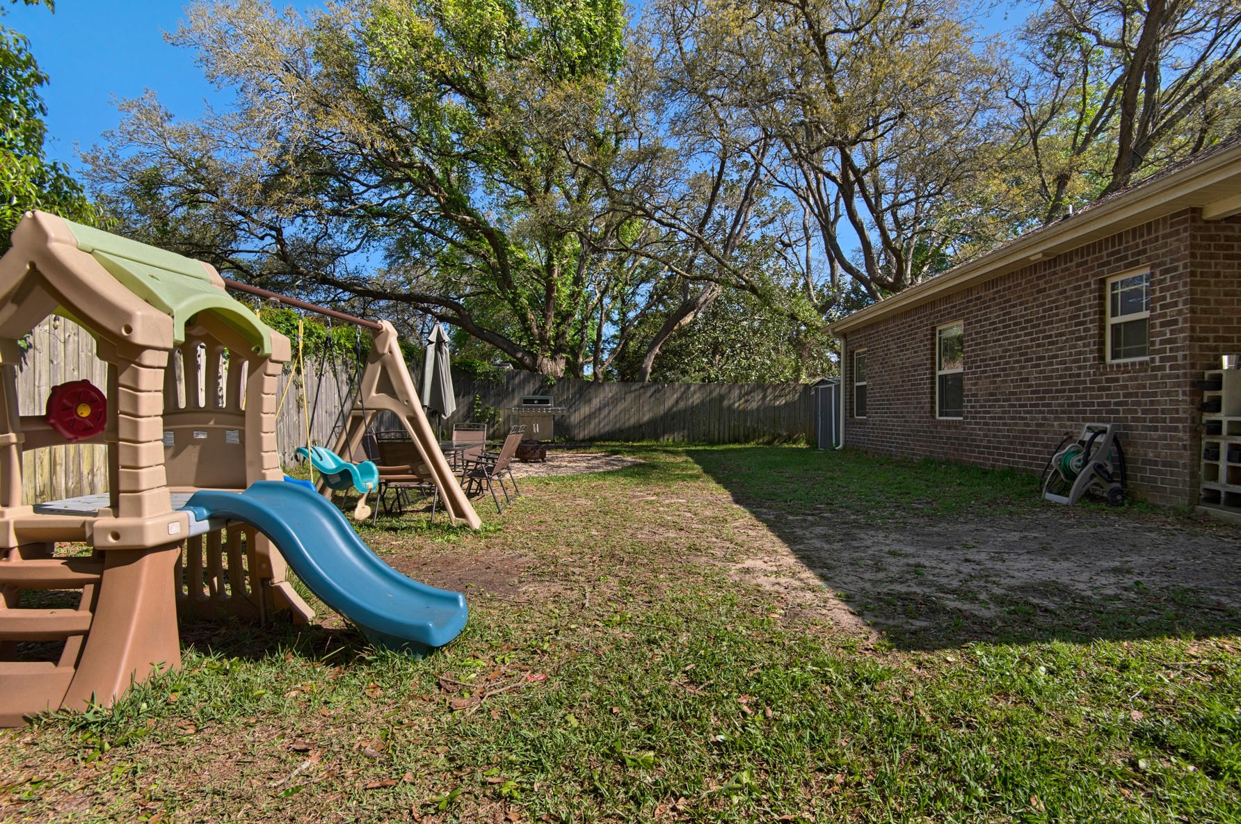 702 Hazel Dr, Fort Walton Beach FL  32547-2002 exterior