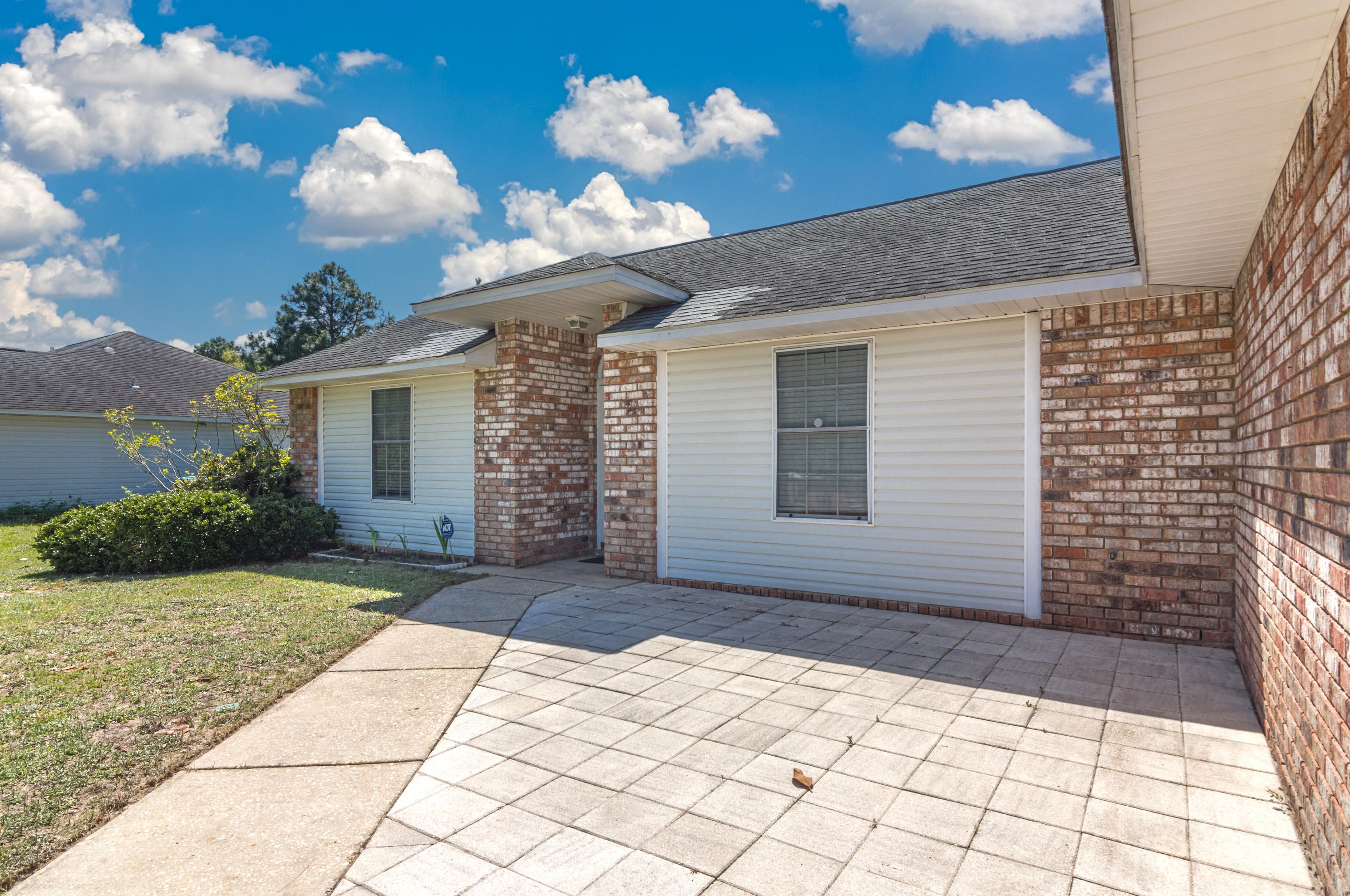 1211 Jefferyscot Dr, Crestview, FL 32536-4287