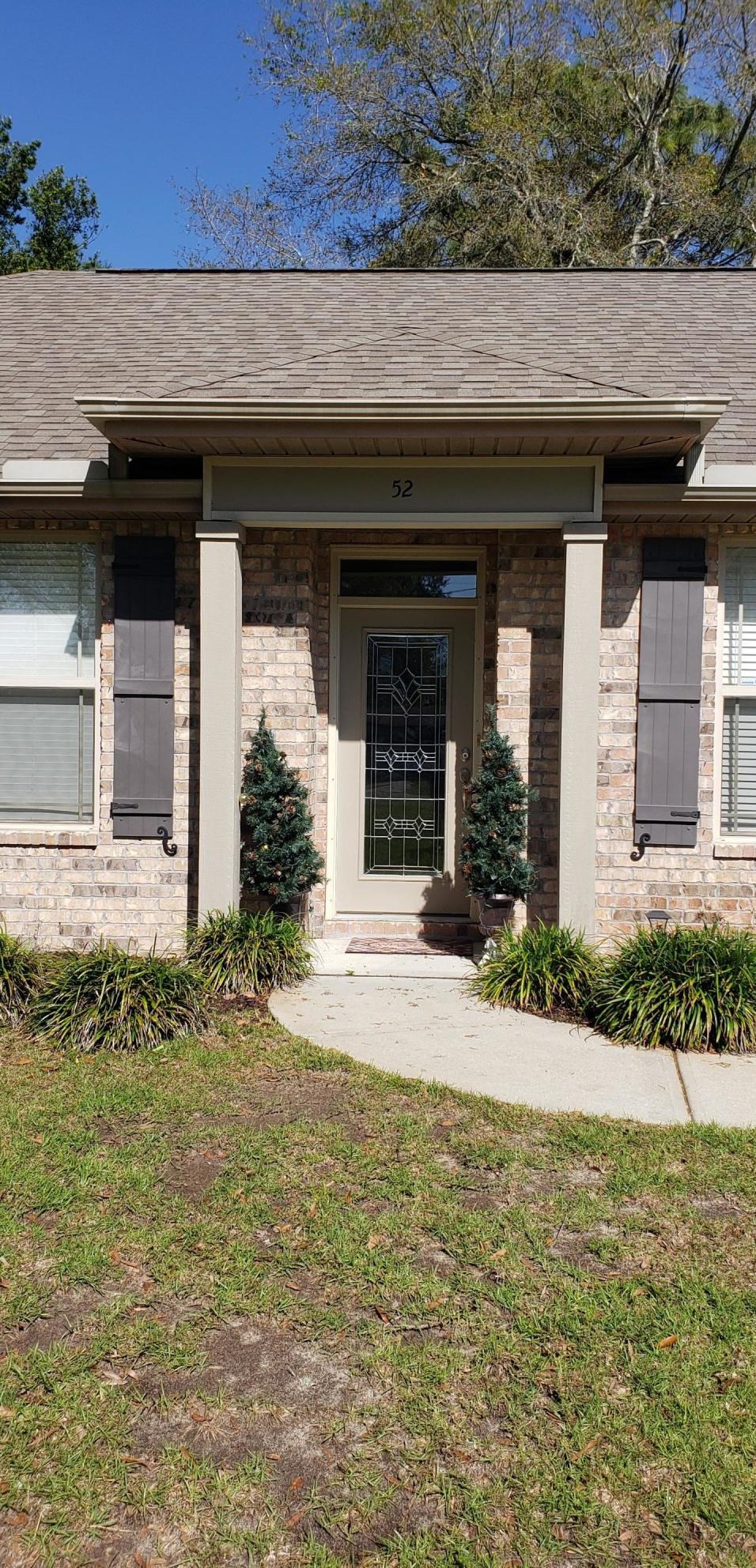 52 7th St, Shalimar, FL 32579