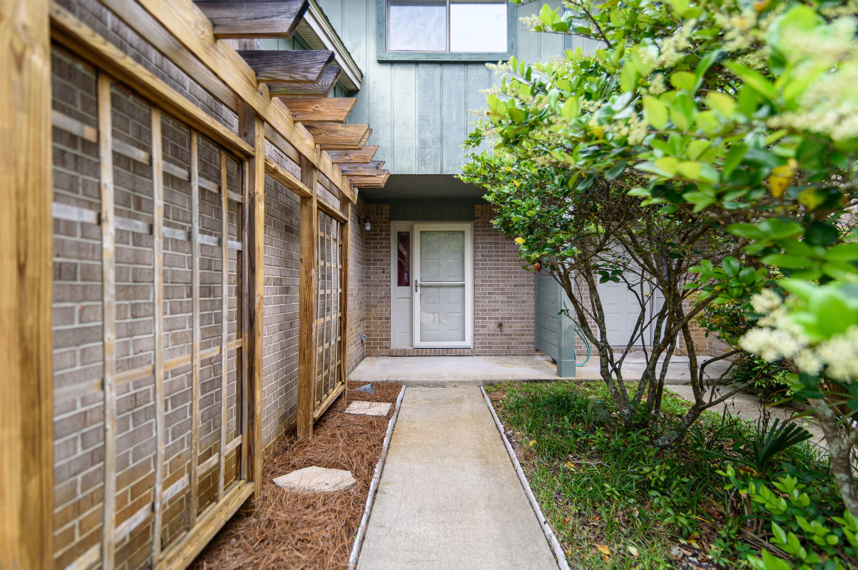 1821 Valparaiso Blvd, Niceville, FL 32578