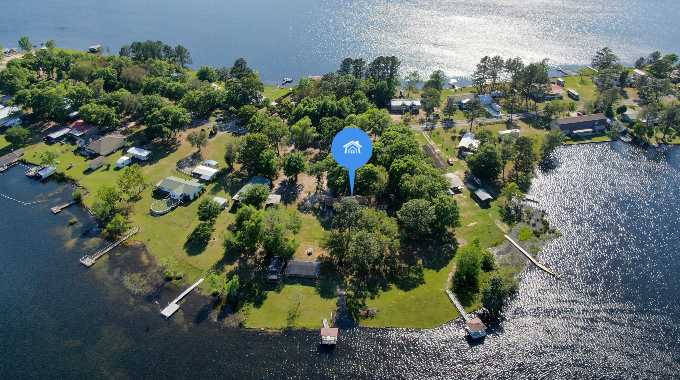 853 Paradise Island Dr, Defuniak Springs, FL 32433