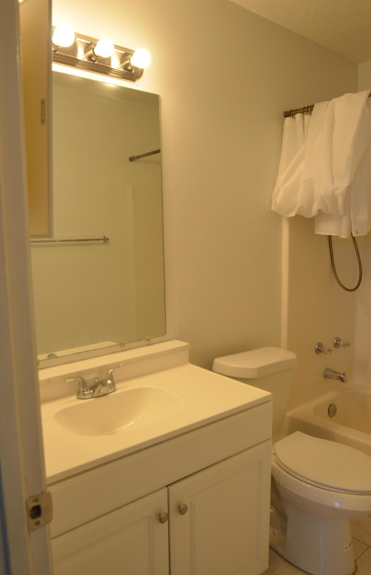 417 Bristol Cove Rd, Mary Esther FL  32569-2152 exterior