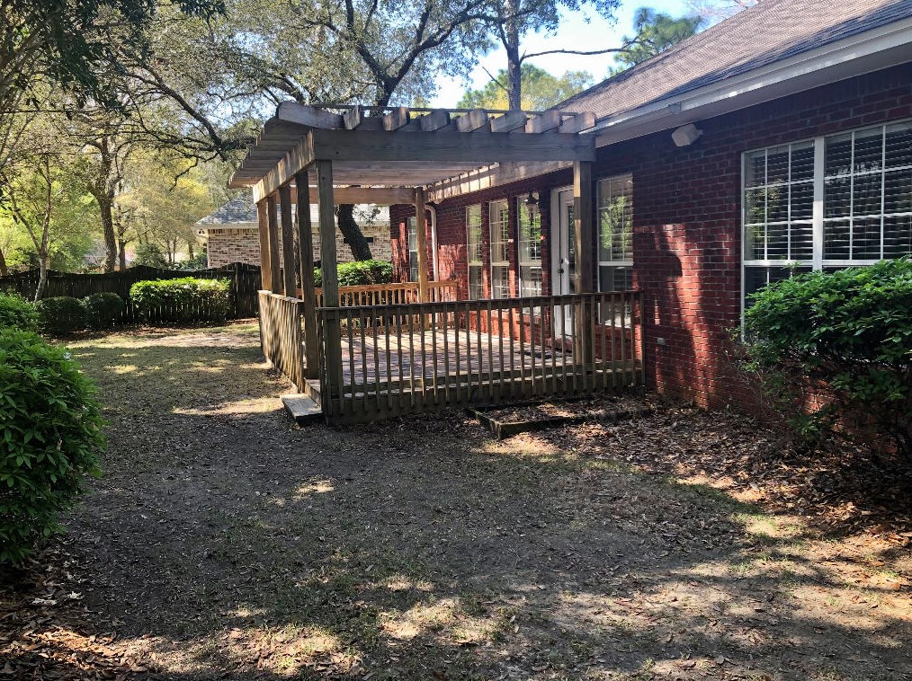 811 Coldwater Creek Cir, Niceville FL  32578-1653 exterior