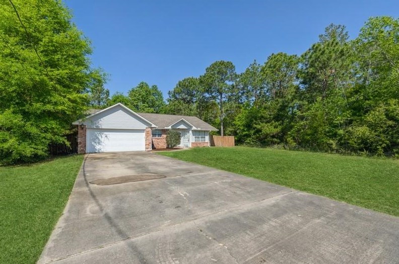 1225 Jefferyscot Dr, Crestview, FL 32536-4287