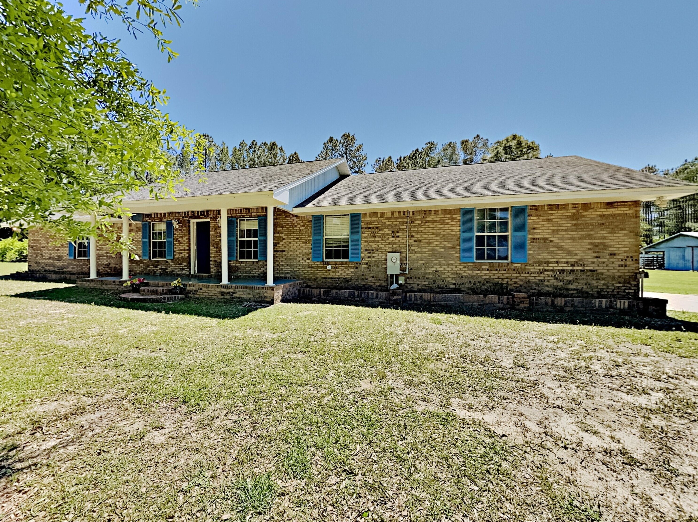 1252 Sexton Dr, Crestview FL  32531-8010 exterior