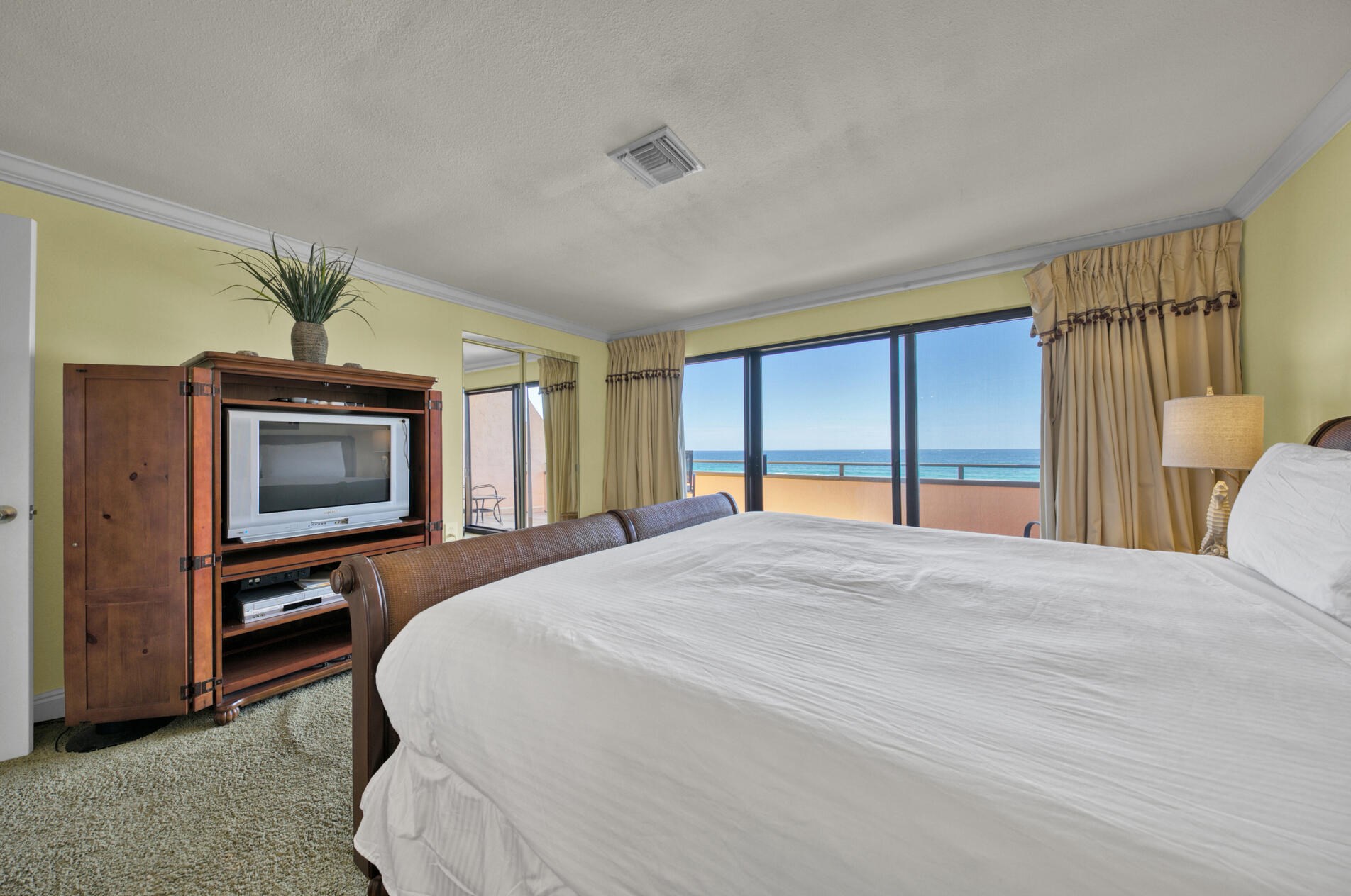 520 Gulf Shore Dr, Destin FL  32541-2079 exterior