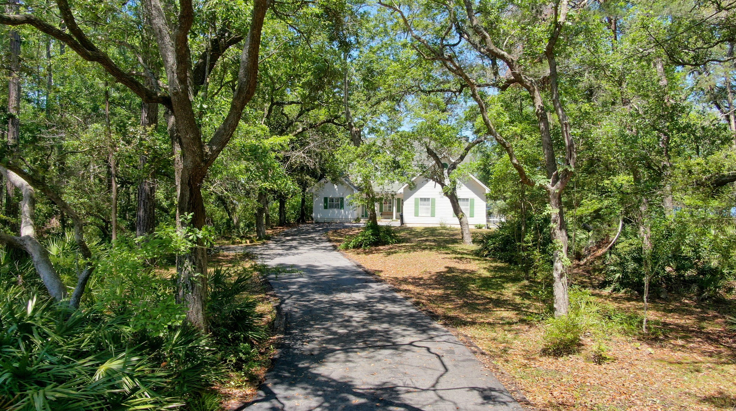 1226 Lagrange Rd, Freeport, FL 32439