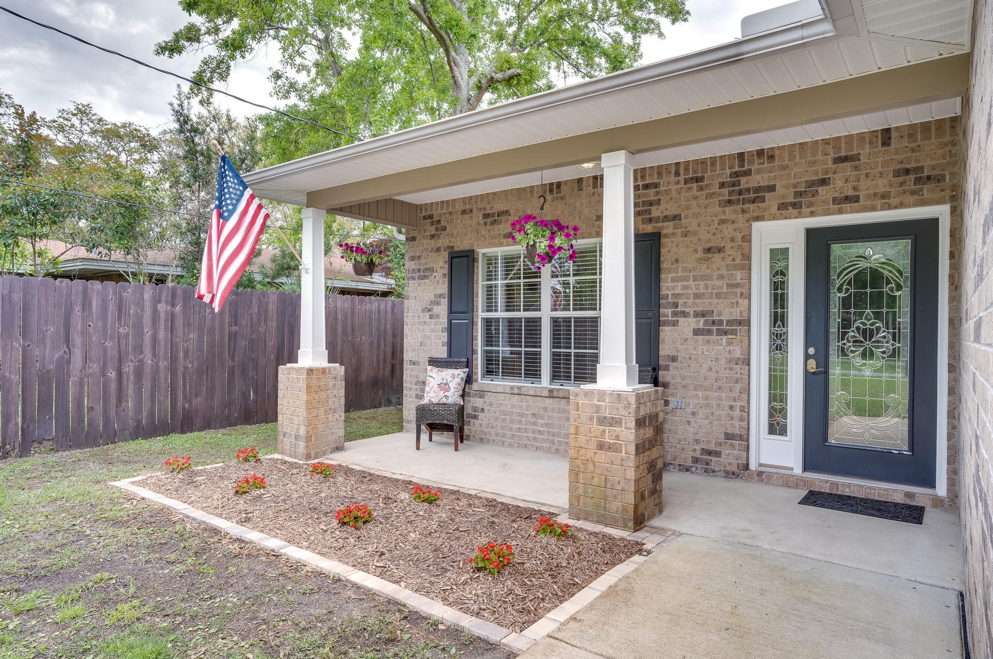 84 2nd Ave, Shalimar, FL 32579