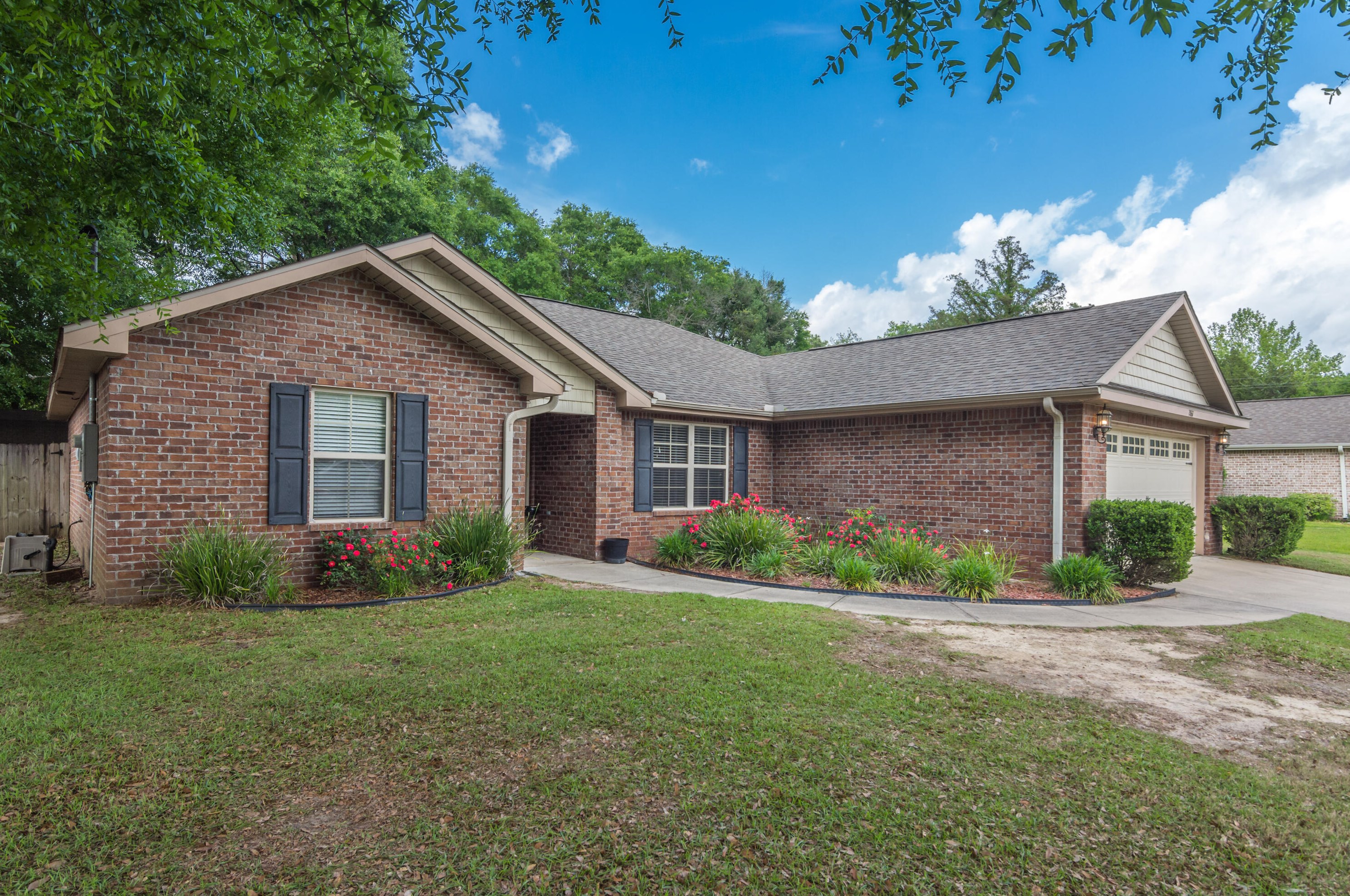 2867 Soles Ln, Crestview, FL 32539-8923