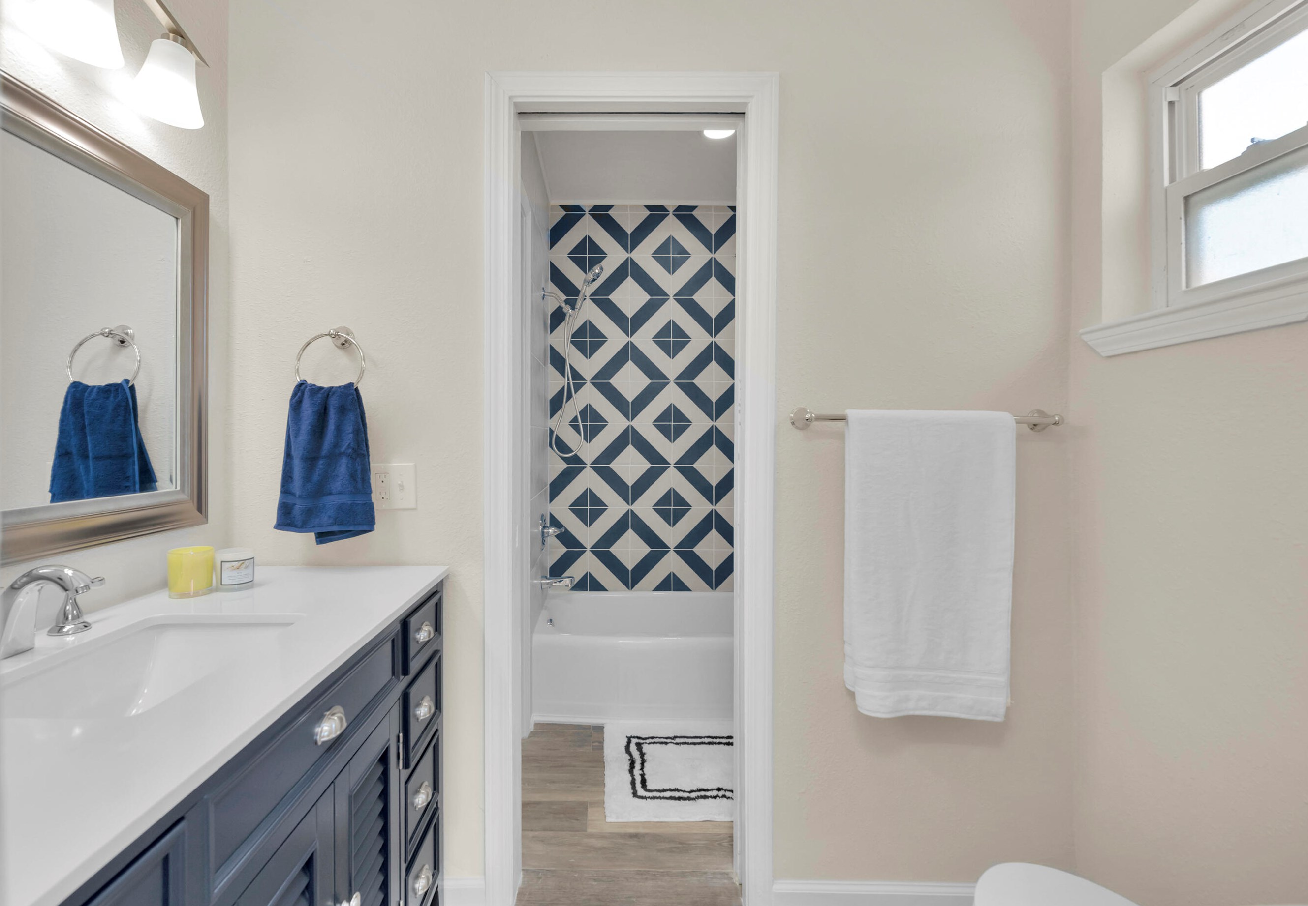 125 Terry Cir, Mary Esther FL  32569-1850 exterior