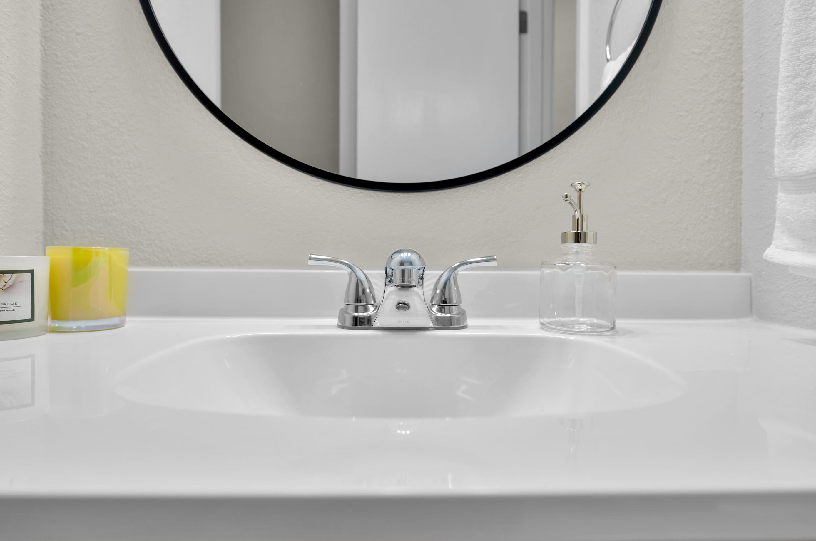 125 Terry Cir, Mary Esther FL  32569-1850 exterior