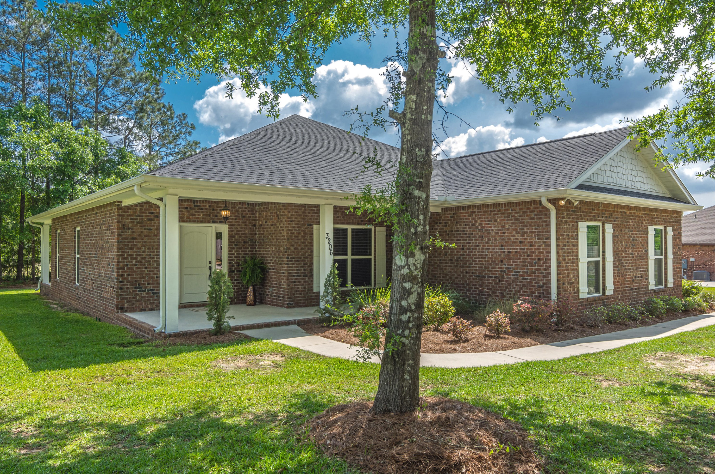 3206 Arthur Blvd, Crestview, FL 32536-7222