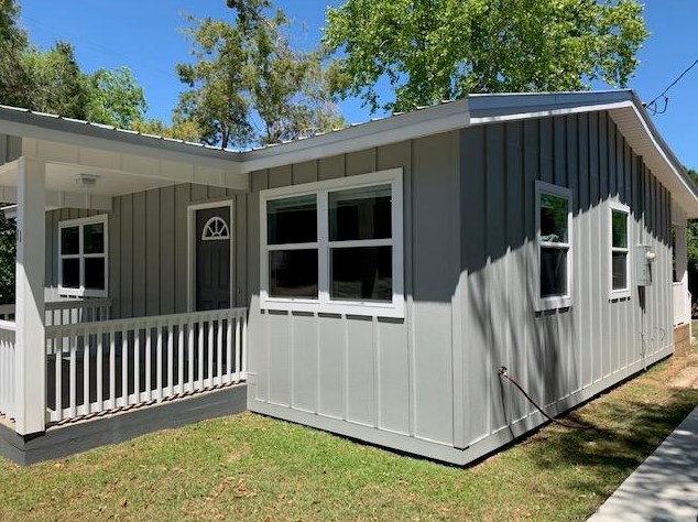 11 S 4th Street S, Defuniak Springs, FL 32435