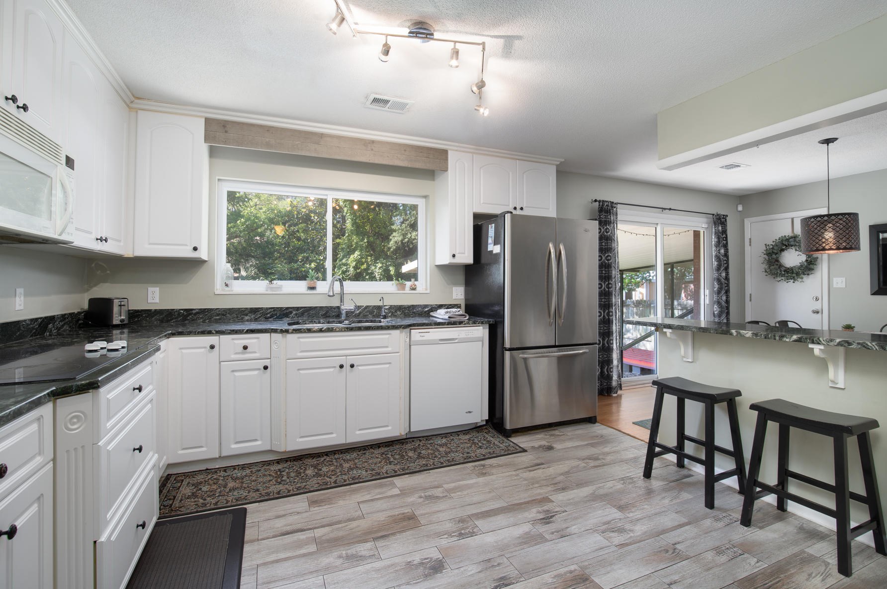 110 Yacht Club Dr, Fort Walton Beach, FL 32548-6420