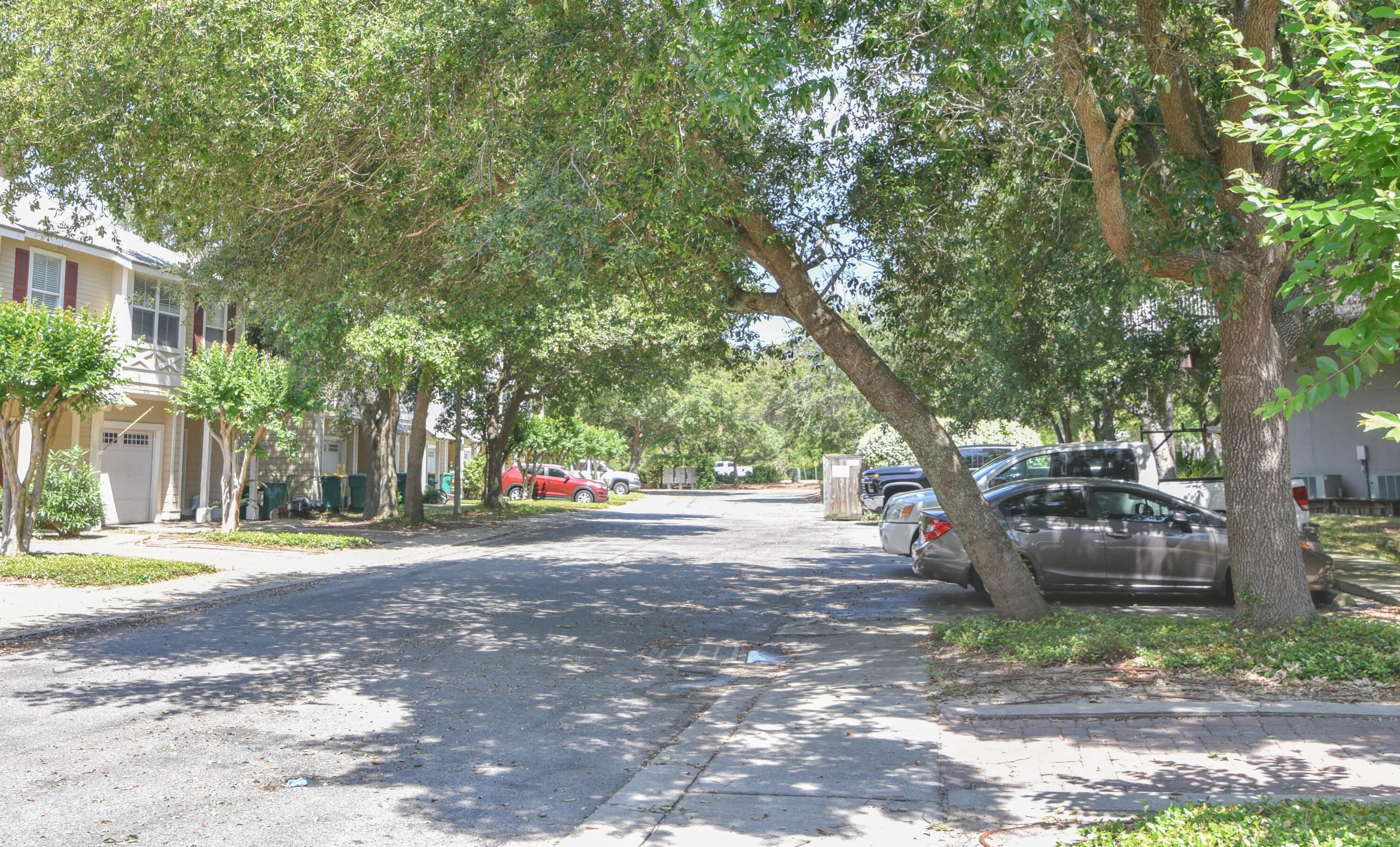411 Twin Lakes Ln, Destin, FL 32541-2850