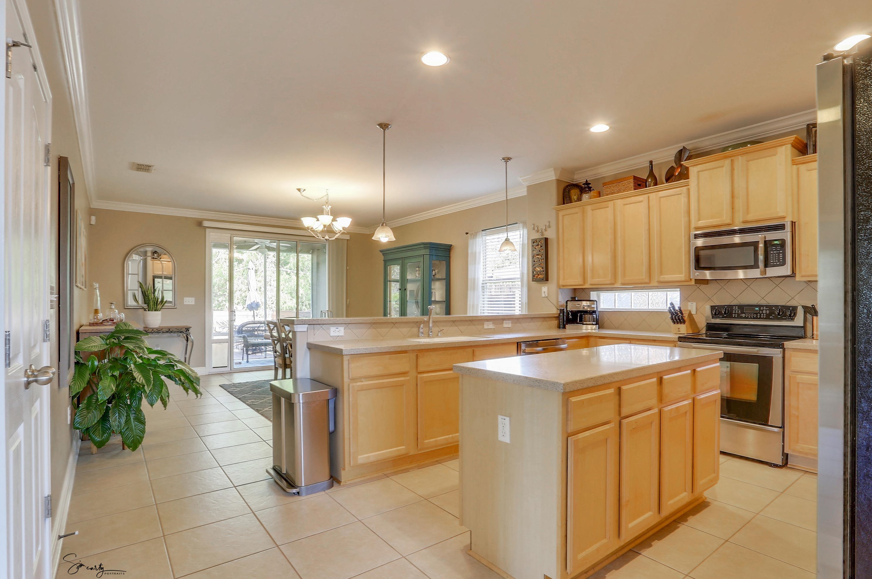 886 Solimar Way, Mary Esther FL  32569-1421 exterior