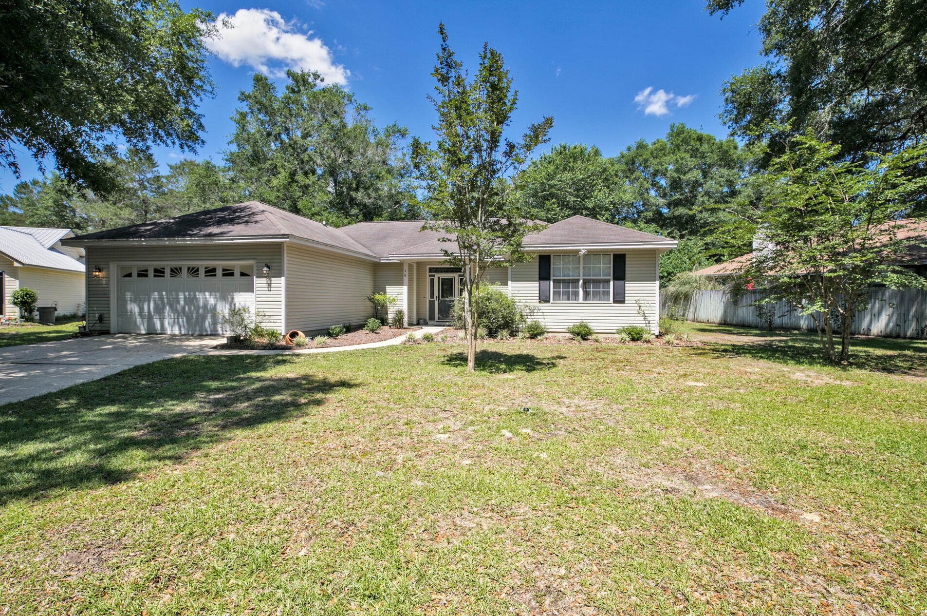 38 Cypress Pl, Freeport, FL 32439
