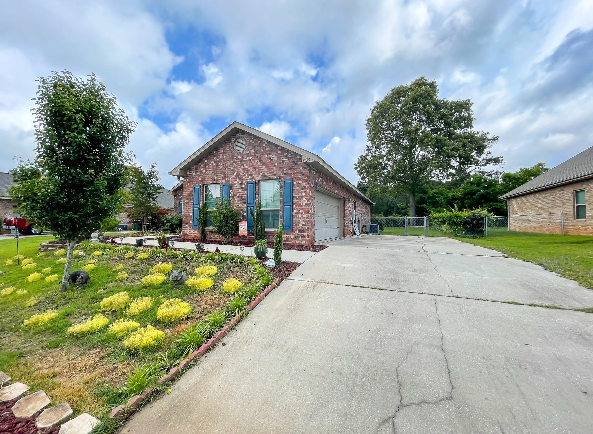 3559 Autumn Woods Dr, Crestview, FL 32539-5442