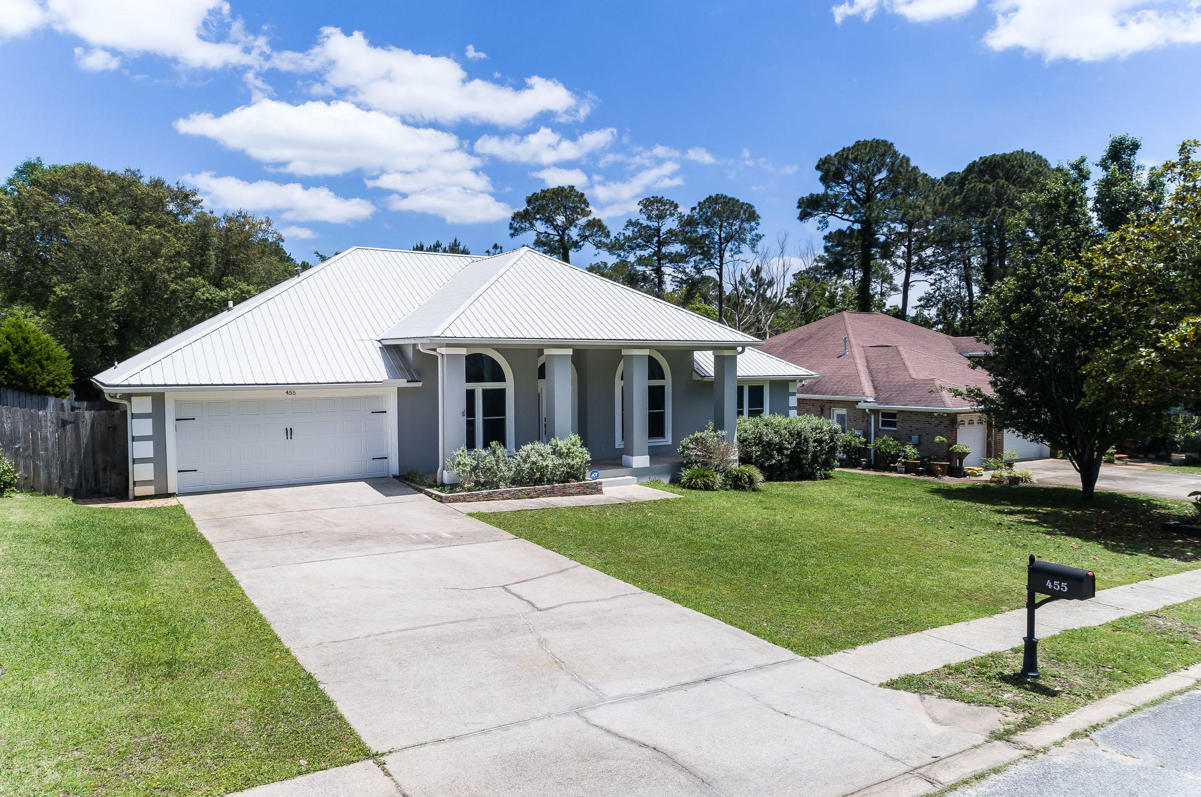 455 Rankin Rd, Mary Esther, FL 32569-1583