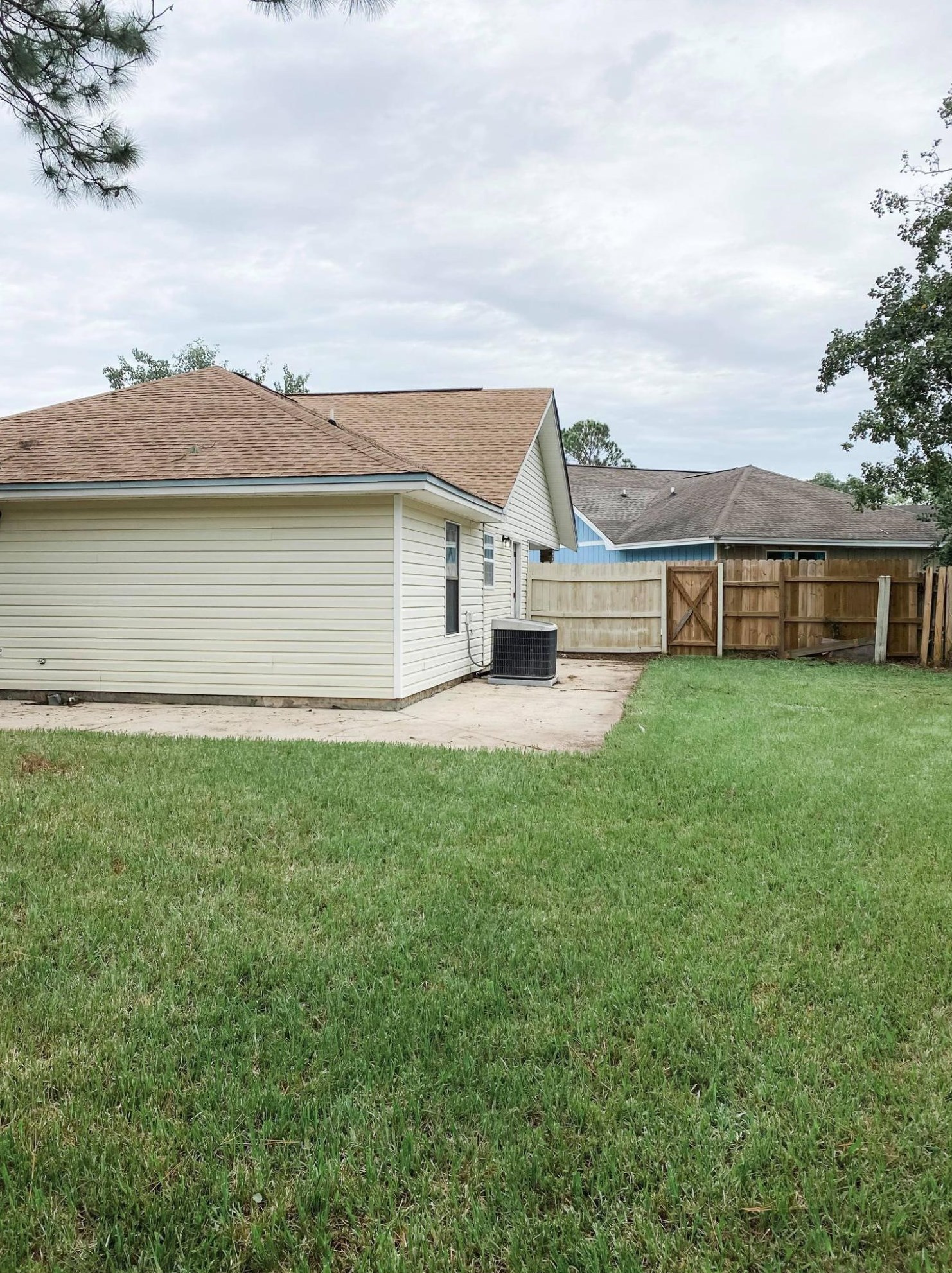 1718 Bennetts End, Fort Walton Beach FL  32547-6904 exterior