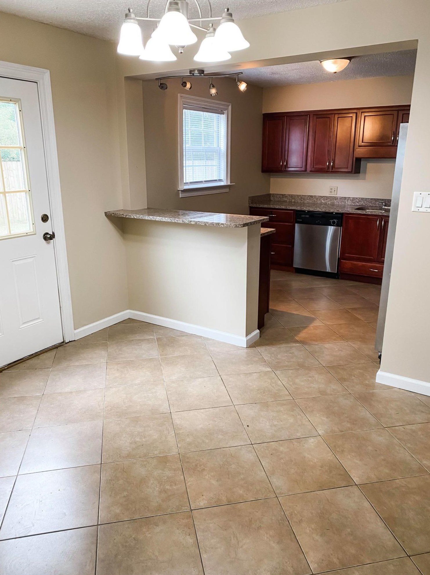 1718 Bennetts End, Fort Walton Beach FL  32547-6904 exterior