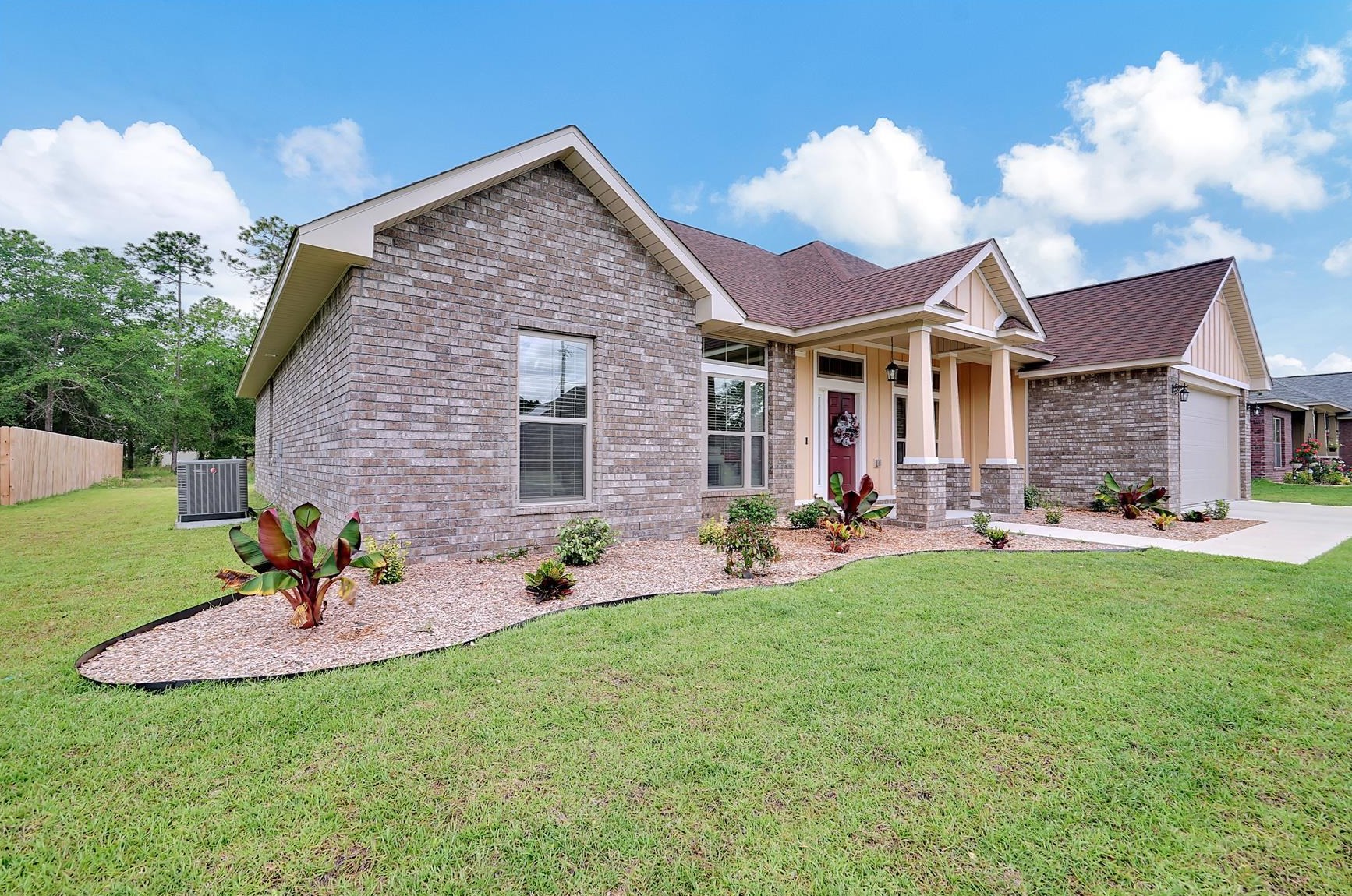 5330 Wyndell Cir, Crestview FL  32539-7046 exterior