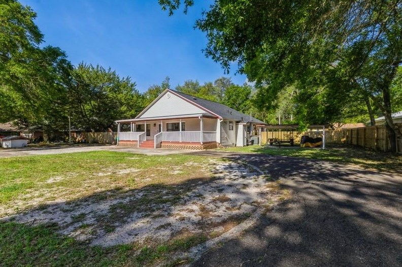 1523 Heritage Rd, Fort Walton Beach, FL 32547-1207