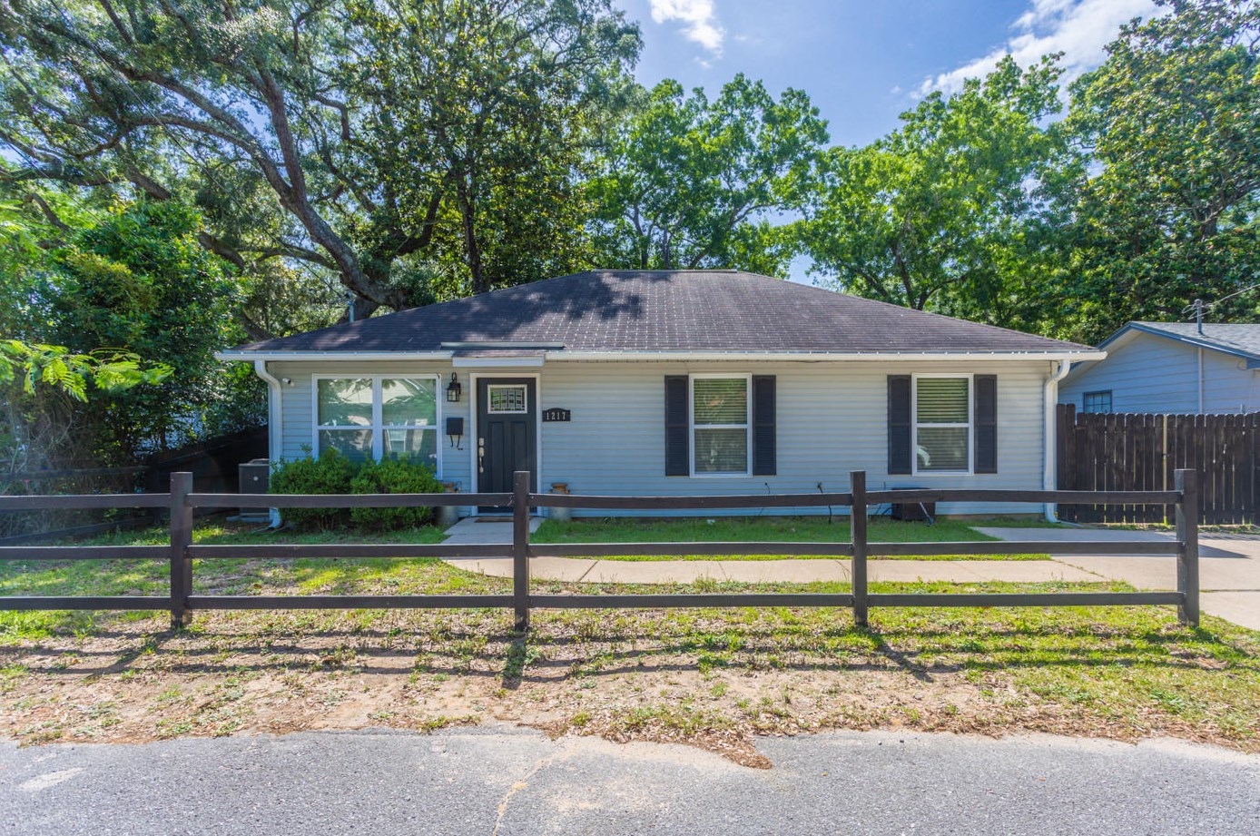 1217 Cedar Ave, Niceville, FL 32578-3109
