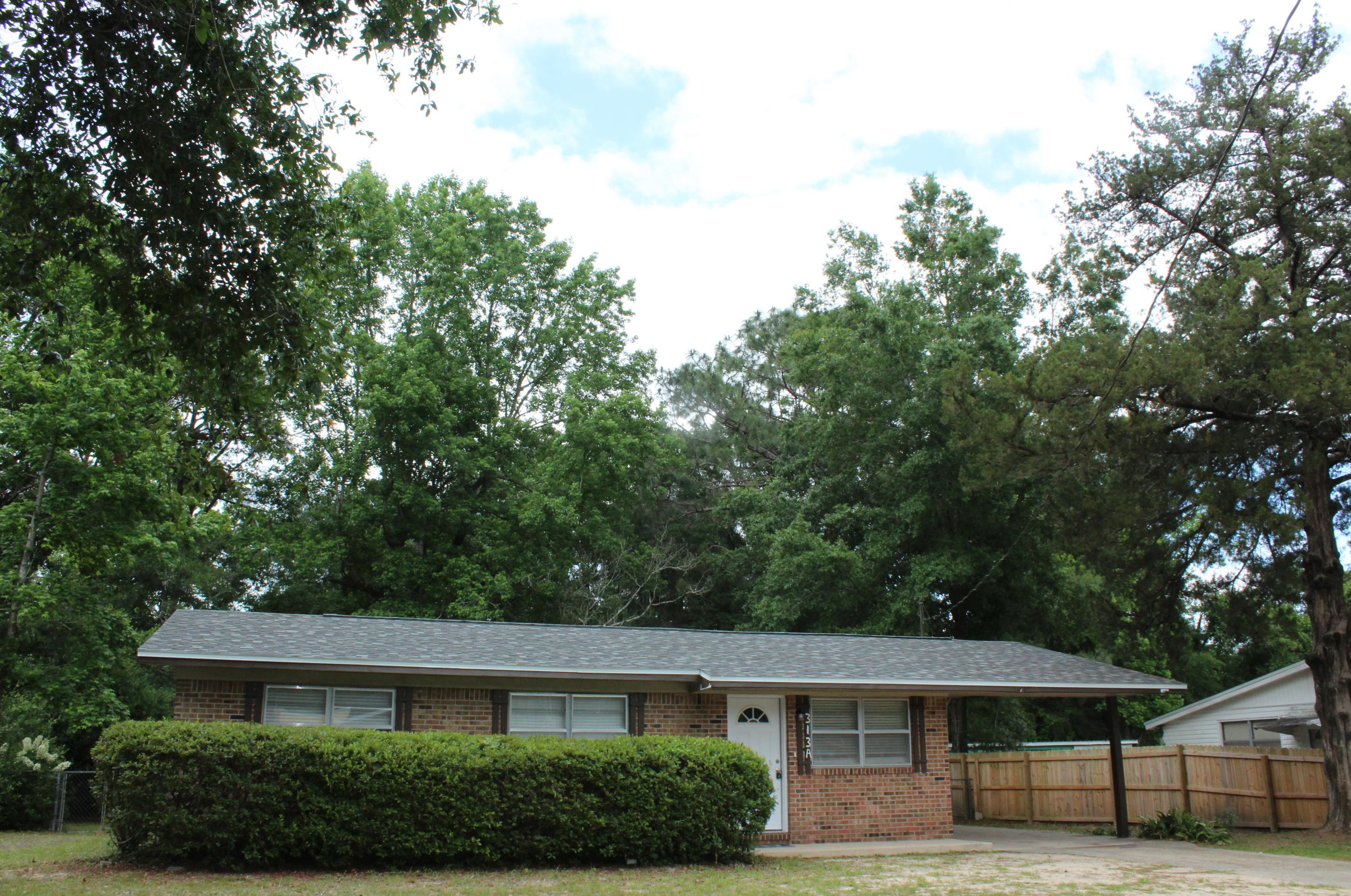 313 Brackin St #a, Crestview, FL 32539