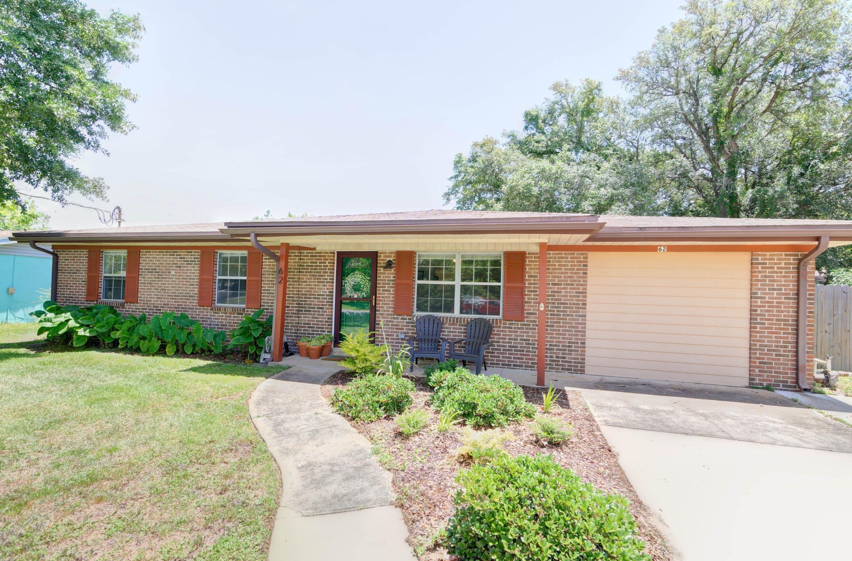 62 11th St, Shalimar, FL 32579