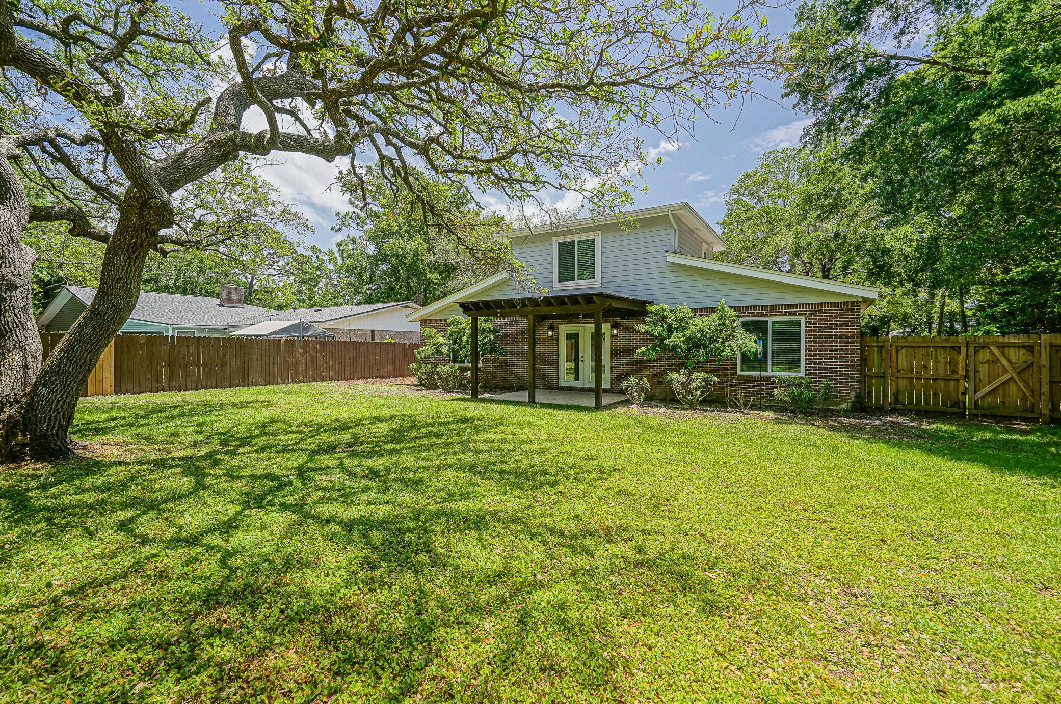 927 Marnan Dr Ne, Fort Walton Beach, FL 32547