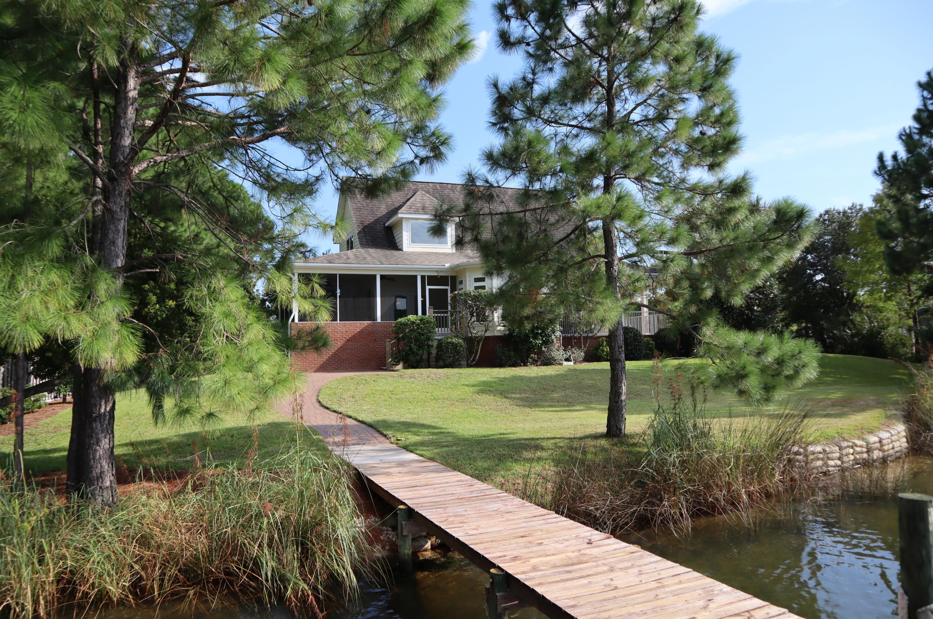 502 Rana Ln, Niceville, FL 32578-3732
