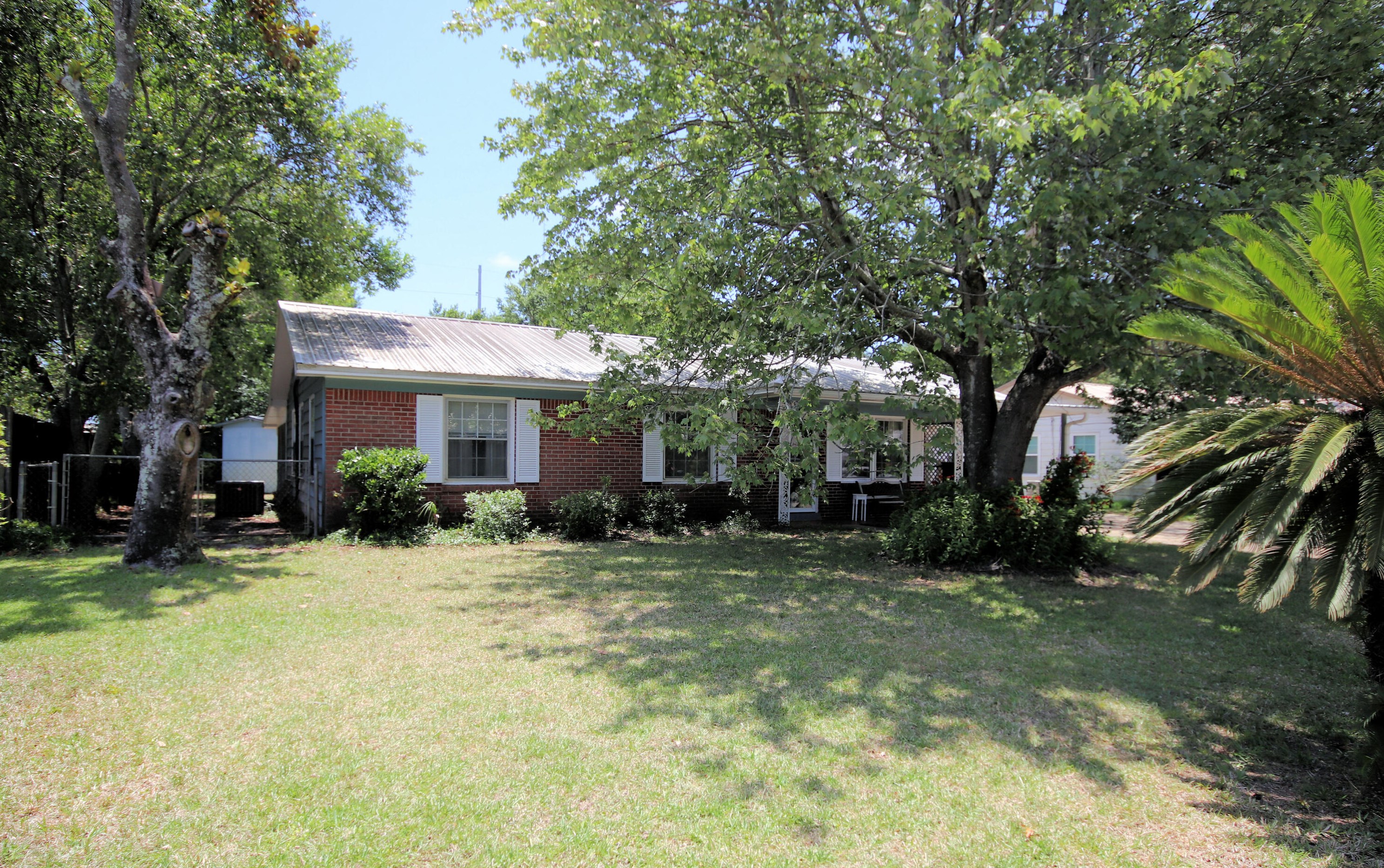 132 Loizos Dr, Fort Walton Beach, FL 32548-4741