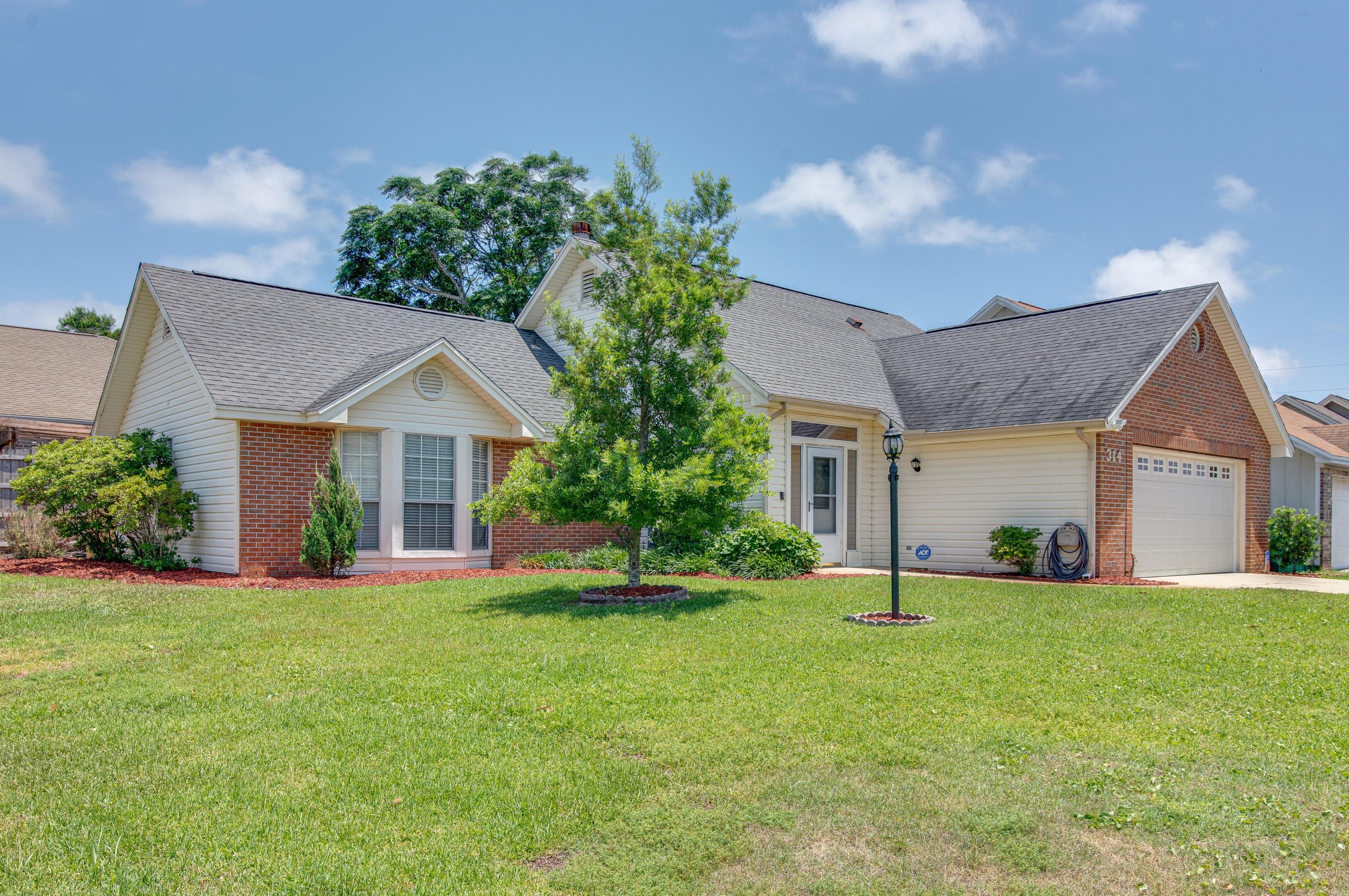 314 Rue Dianne, Mary Esther, FL 32569-2343