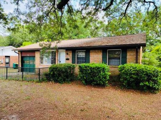 308 21st St, Niceville, FL 32578-3243