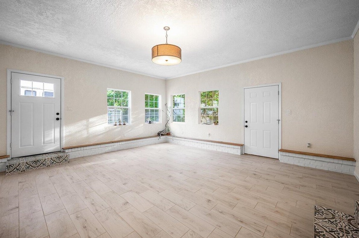 156 Lindberg St, Crestview FL  32536-2611 exterior